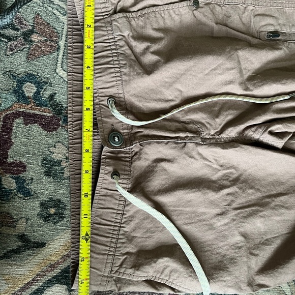 Vuori Women's Pants in Light Pink - Picture 7 of 7